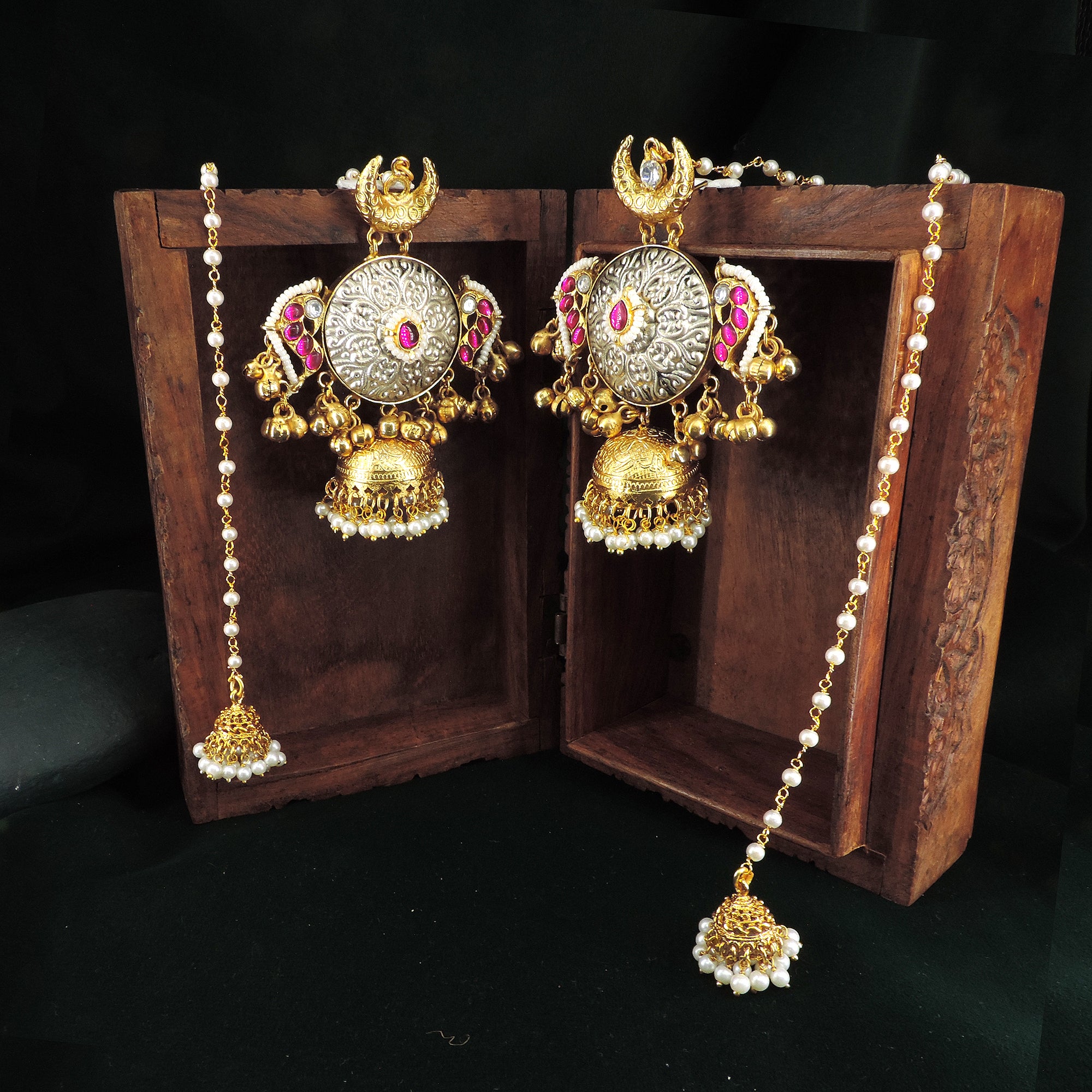 Naira earings with Kanauti