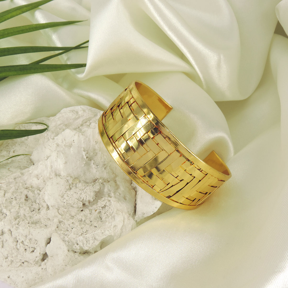 Mridula cuff -single pc