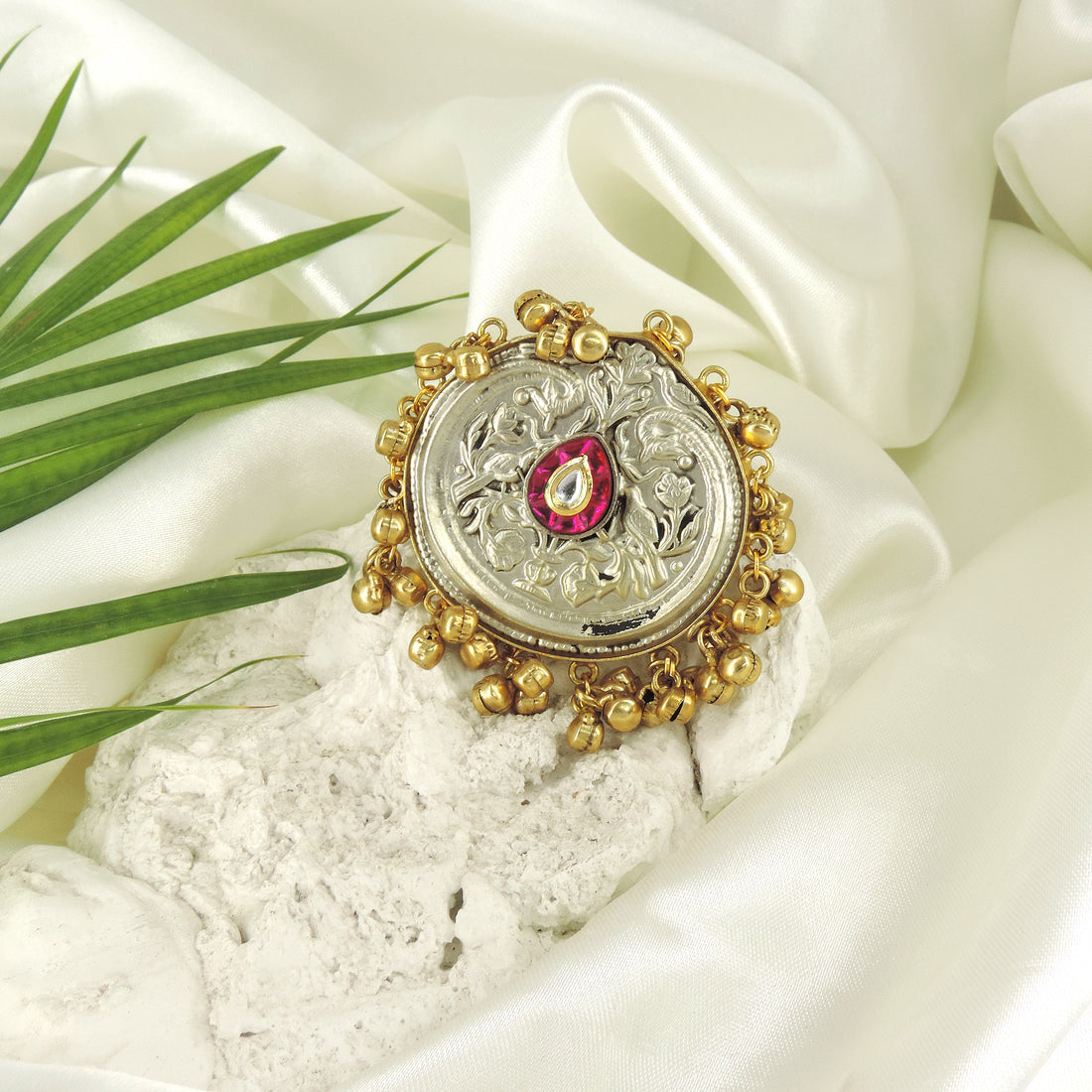 Kainaat ring