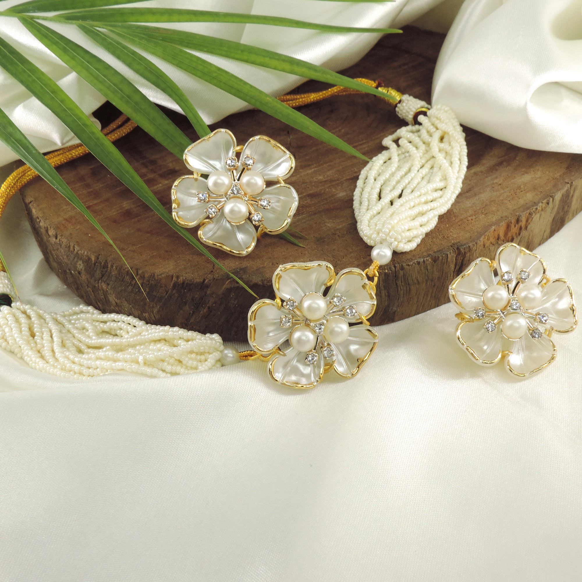 Mah-noor necklace with Tops
