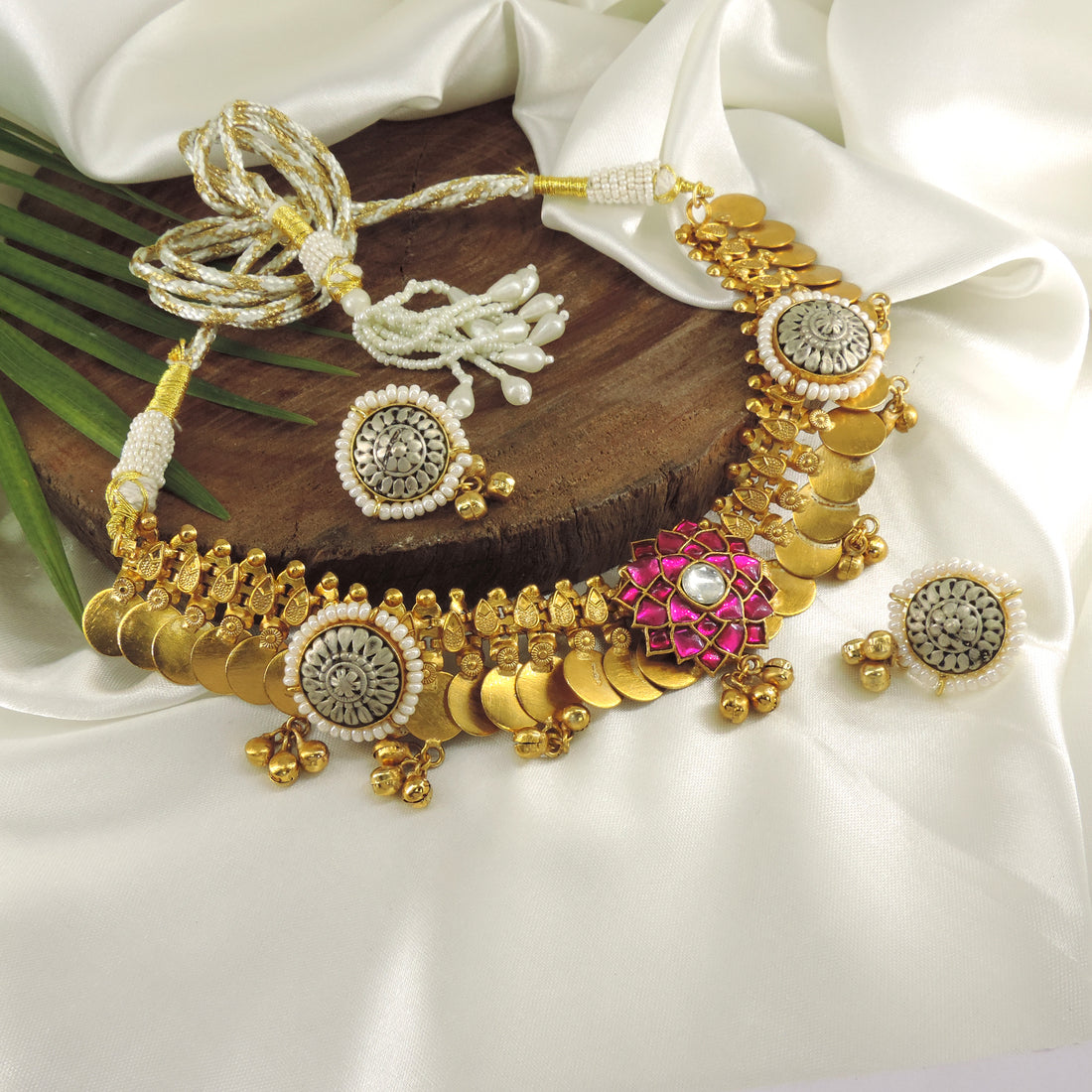Zeenat necklace with earings