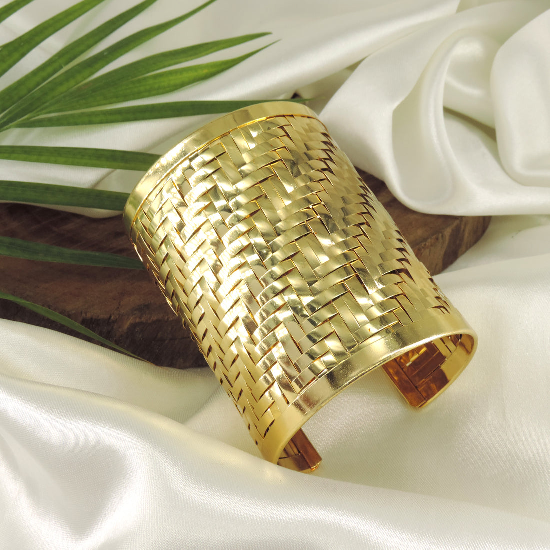 Navya cuff - single pc