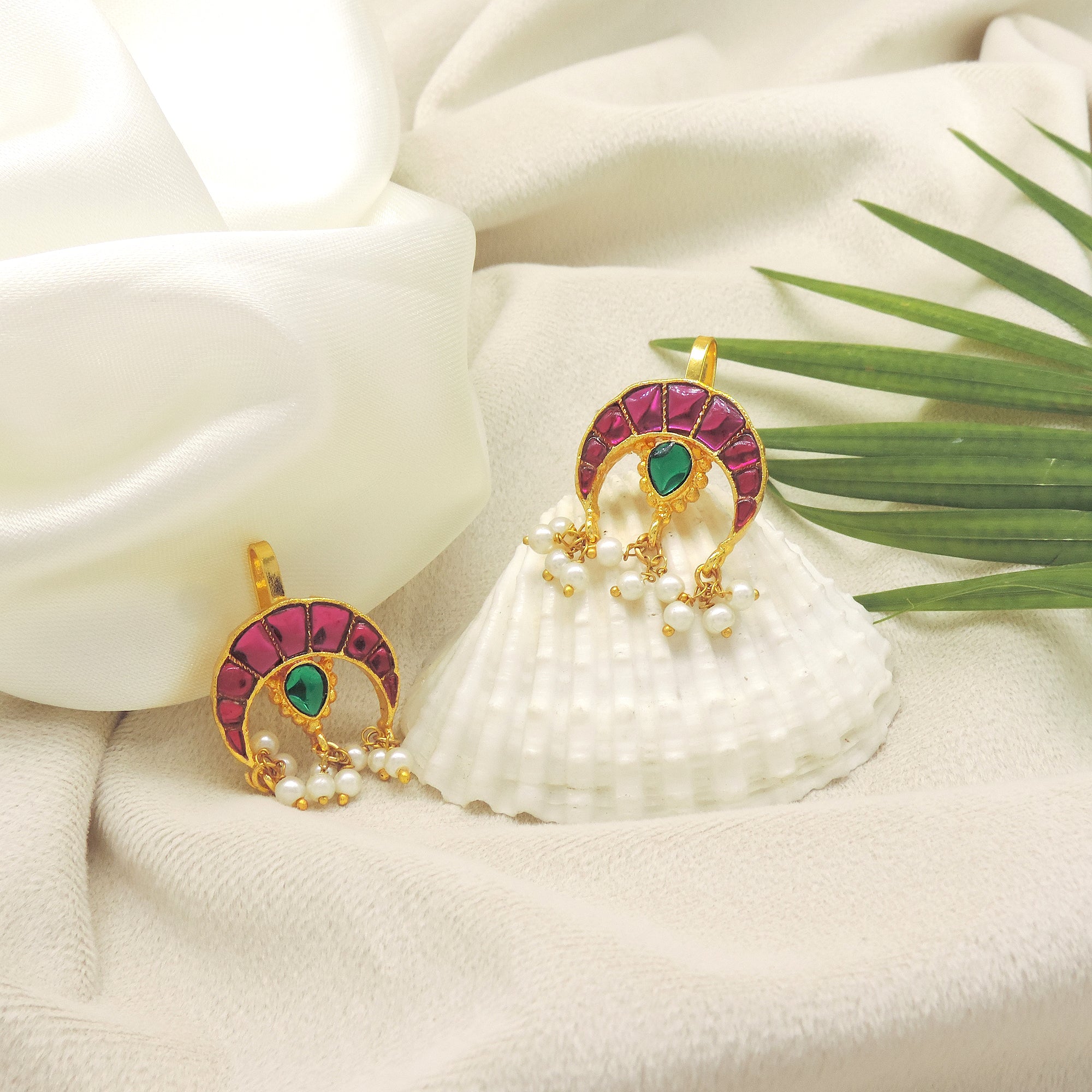 Jahan-e-Khaas Earcuff Bugadi