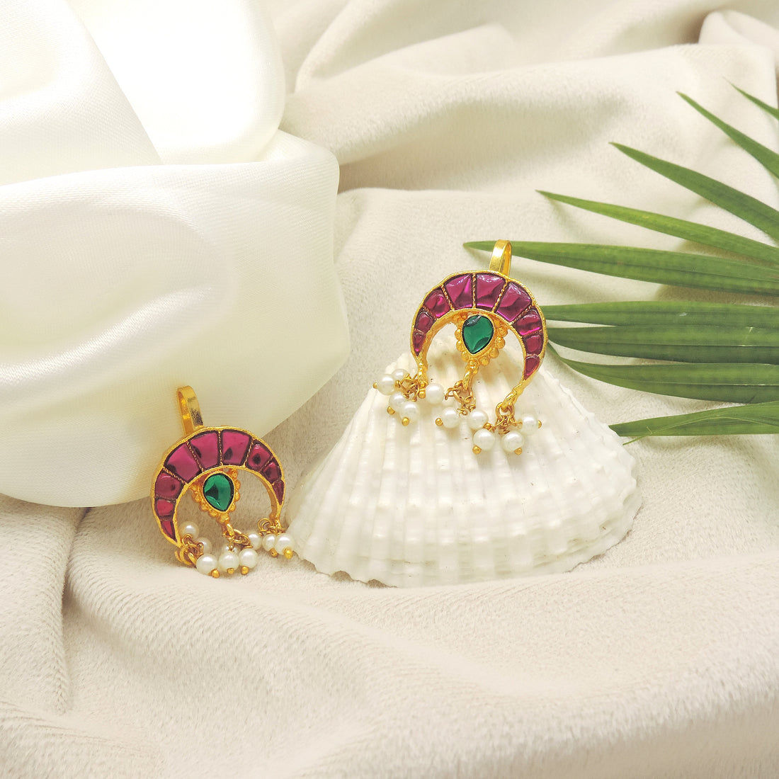 Jahan-e-Khaas Earcuff Bugadi