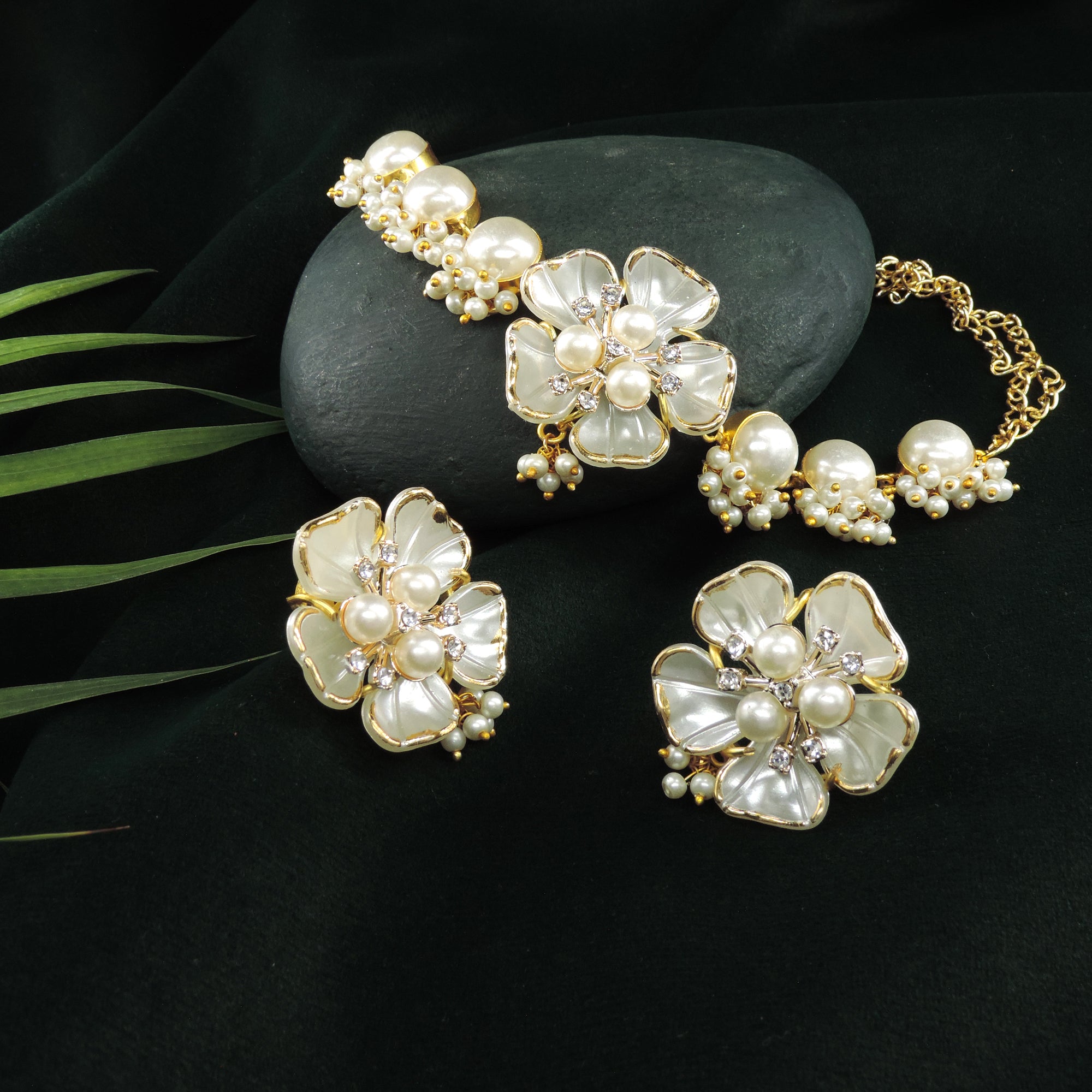 Hasina - e- Khwaab-necklace set