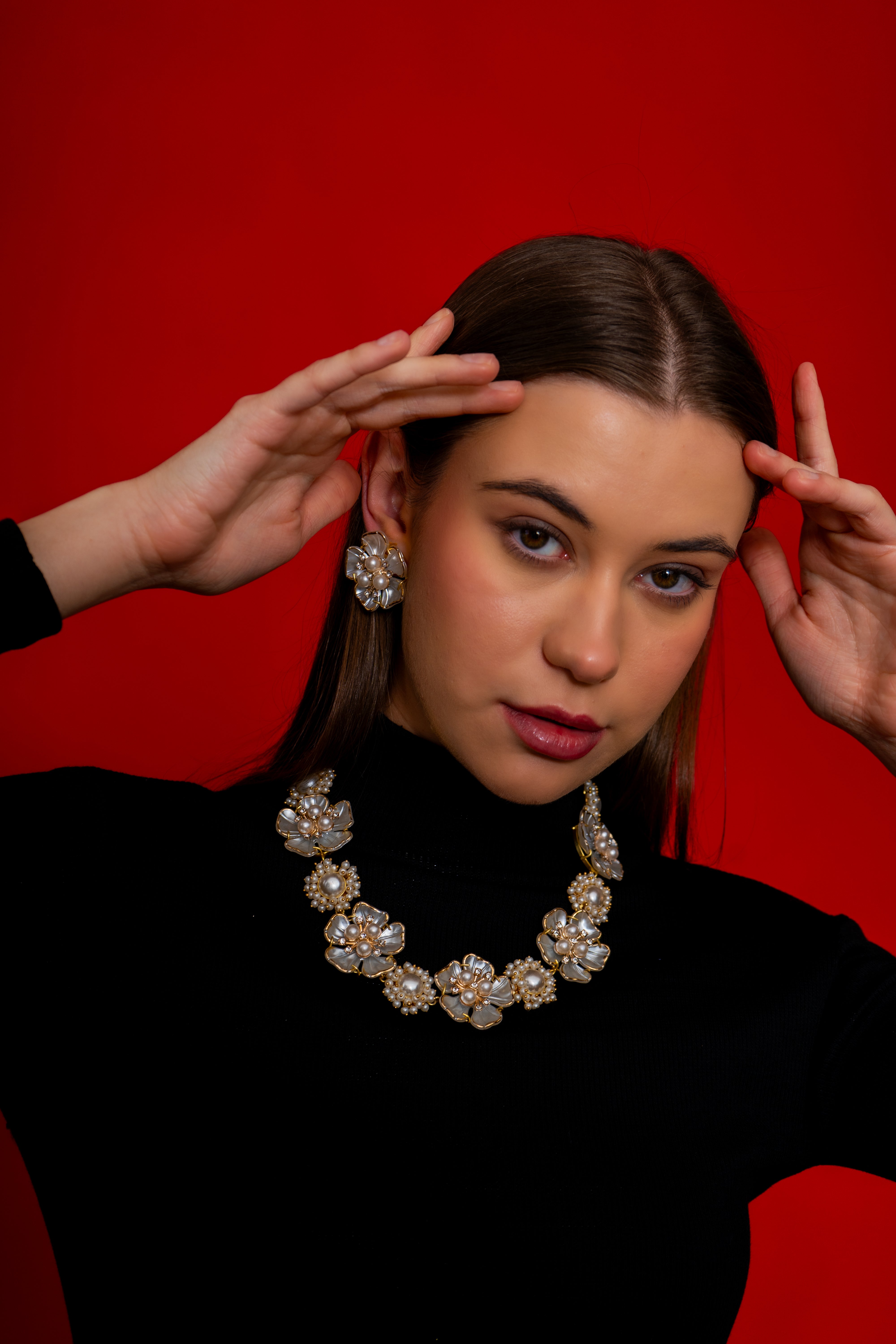 WRAPPED IN LOVE FLOWER NECKLACE set with earing