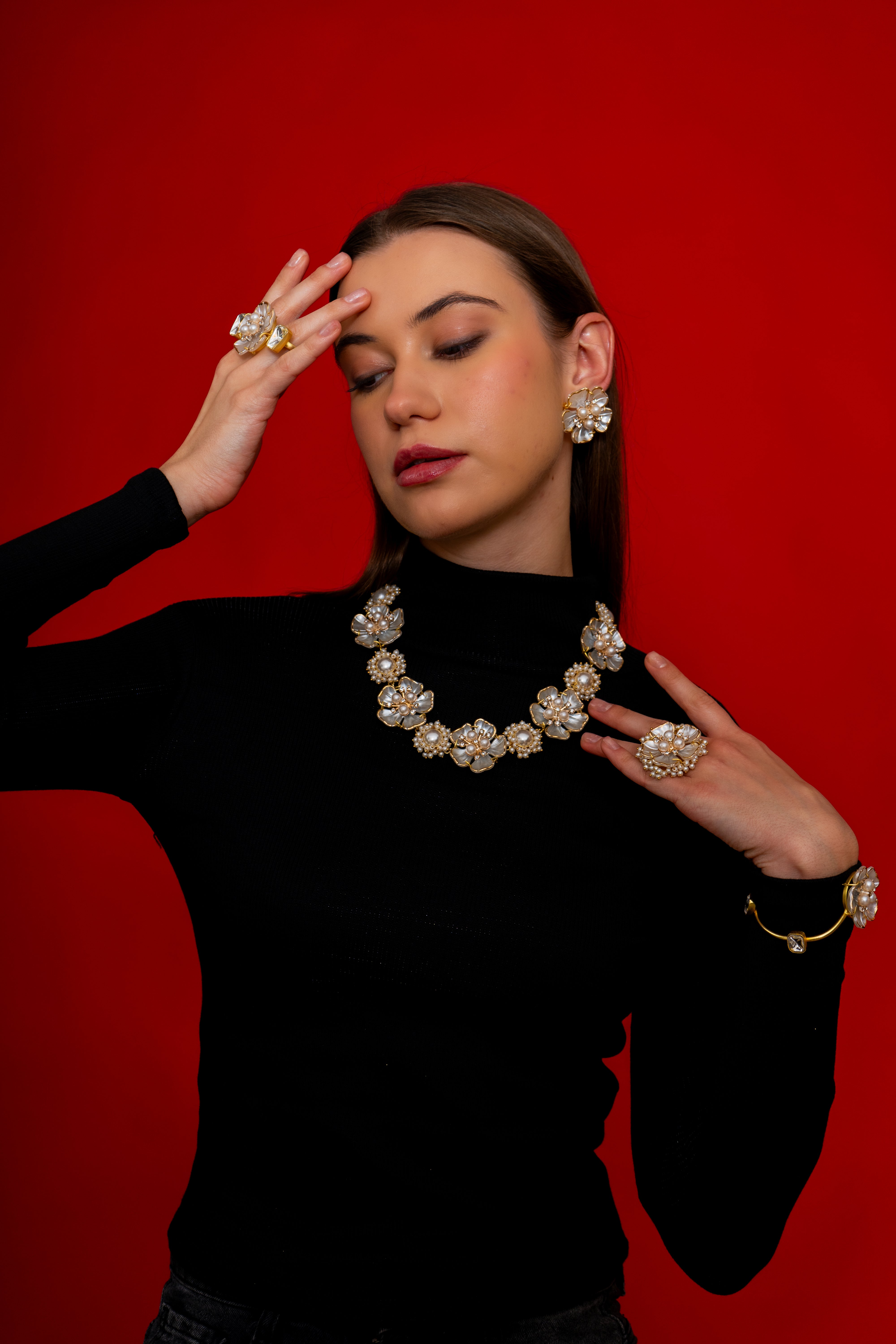 WRAPPED IN LOVE FLOWER NECKLACE set with earing
