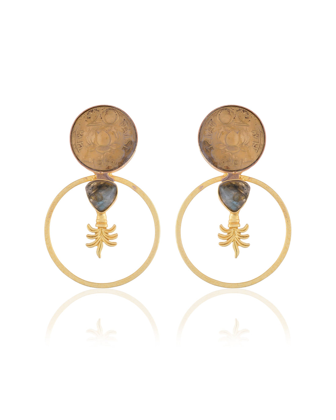 CLOUD OF PEARL AND SHELL EARING