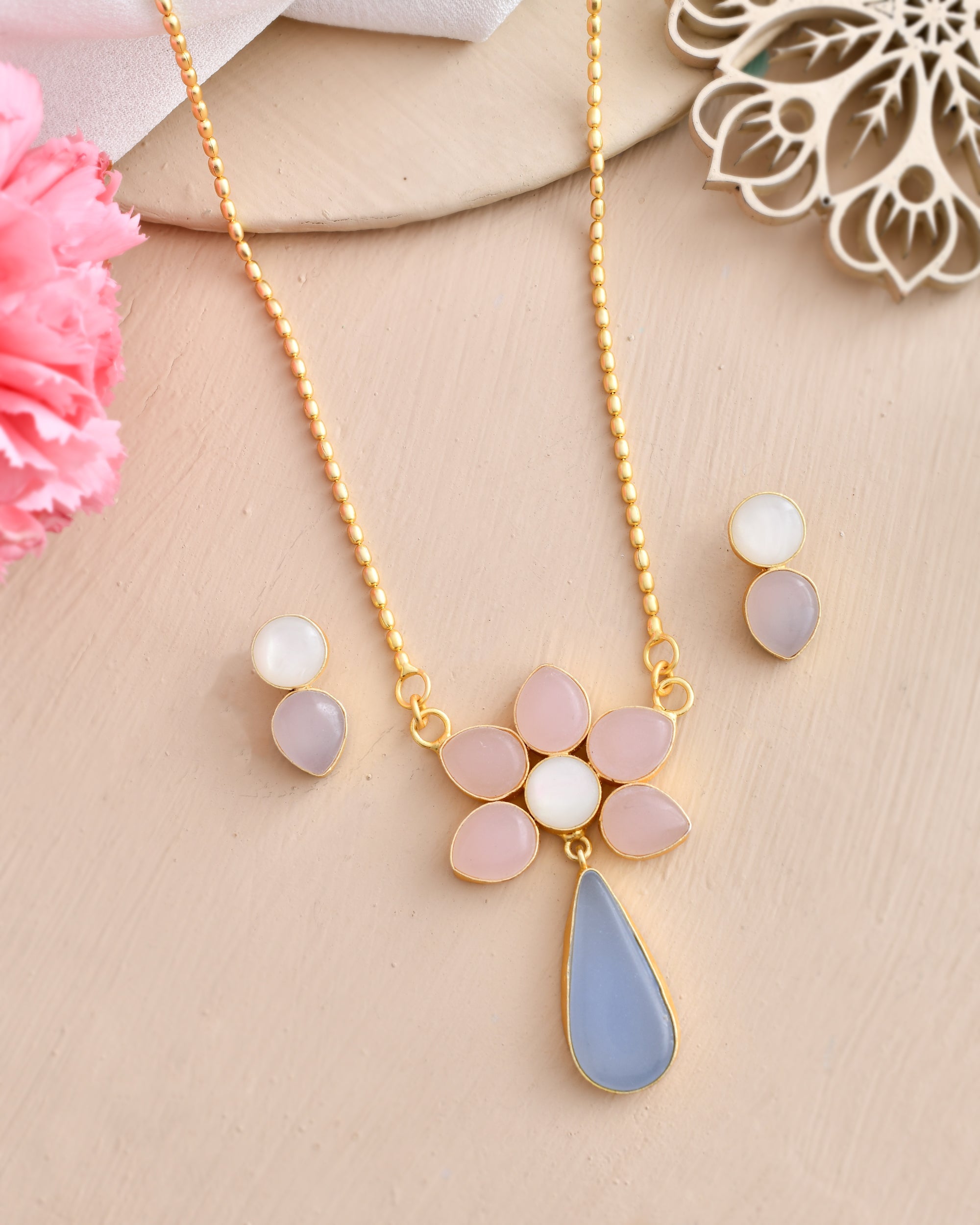 MAXIMA LOVE PENDANT