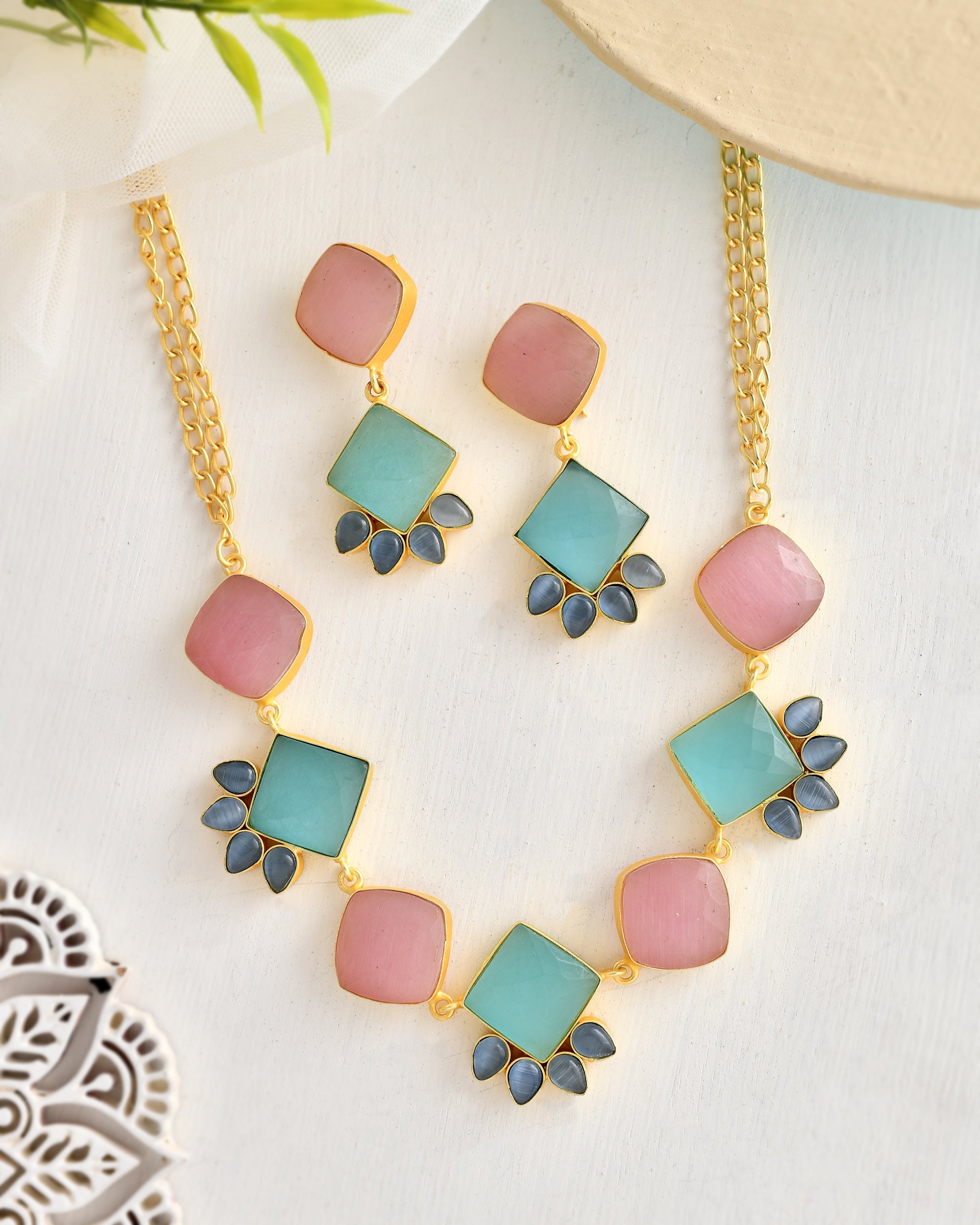 SUN RISE NECKLACE