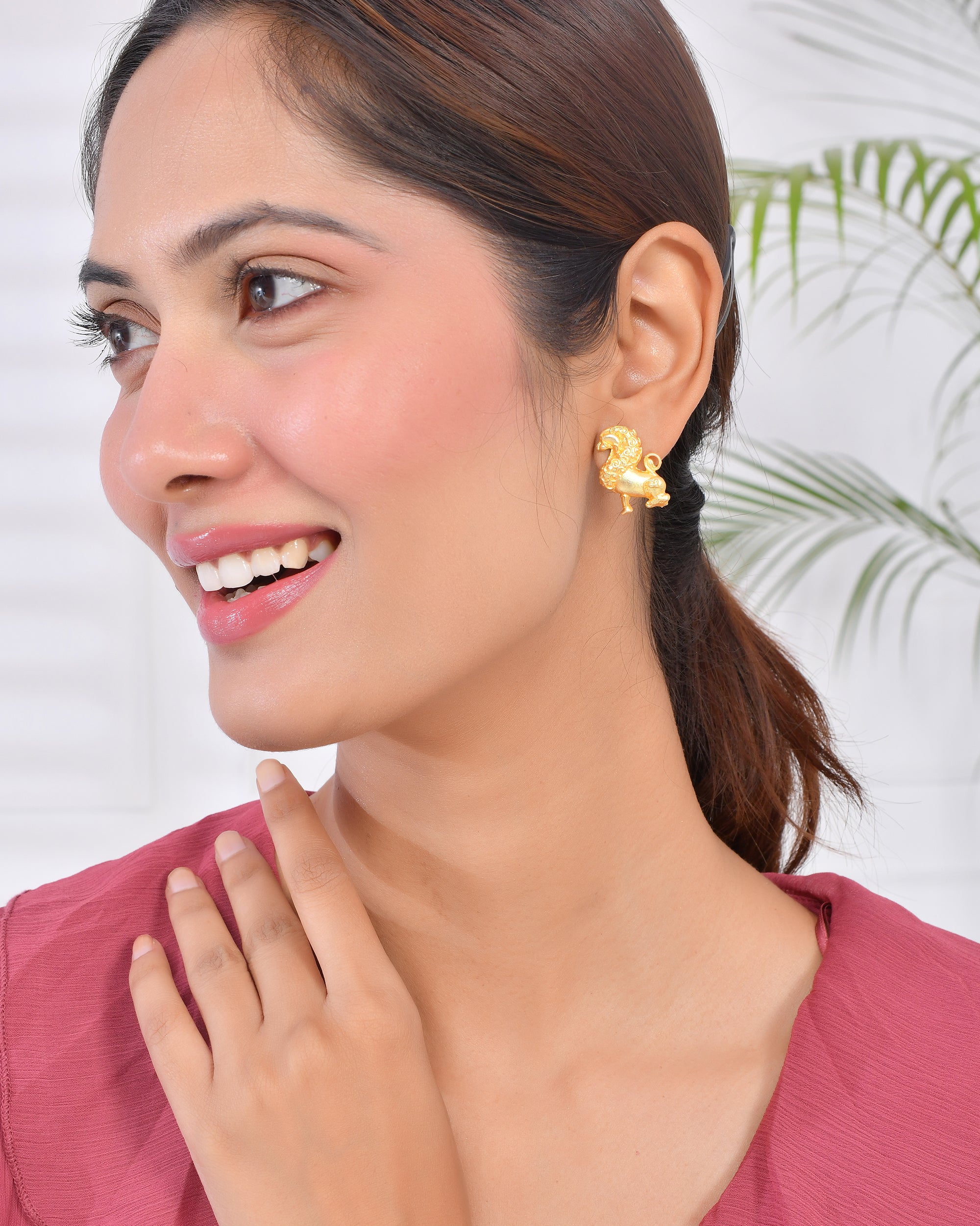 LION STUDS