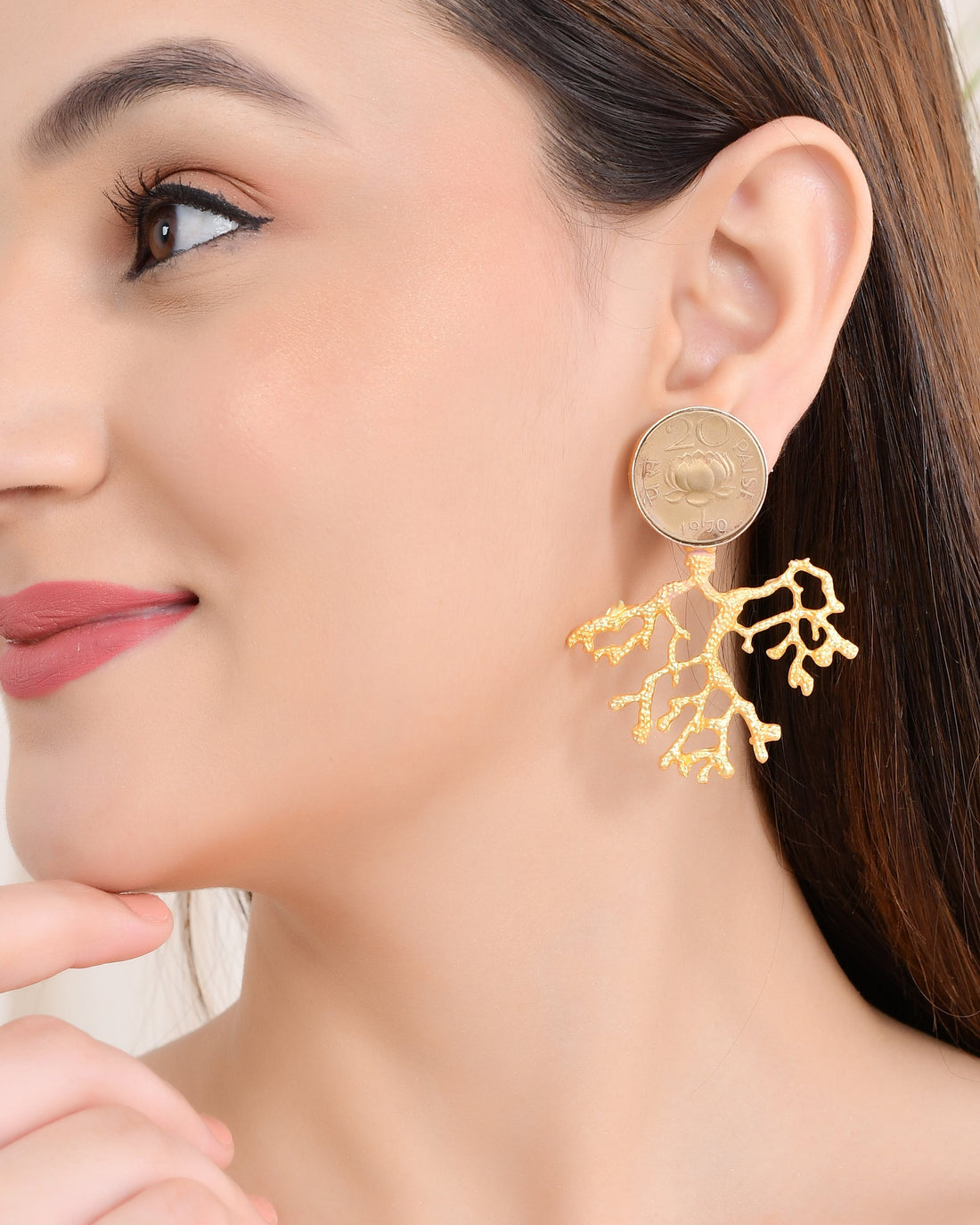 TEXTURED COIN STUDS