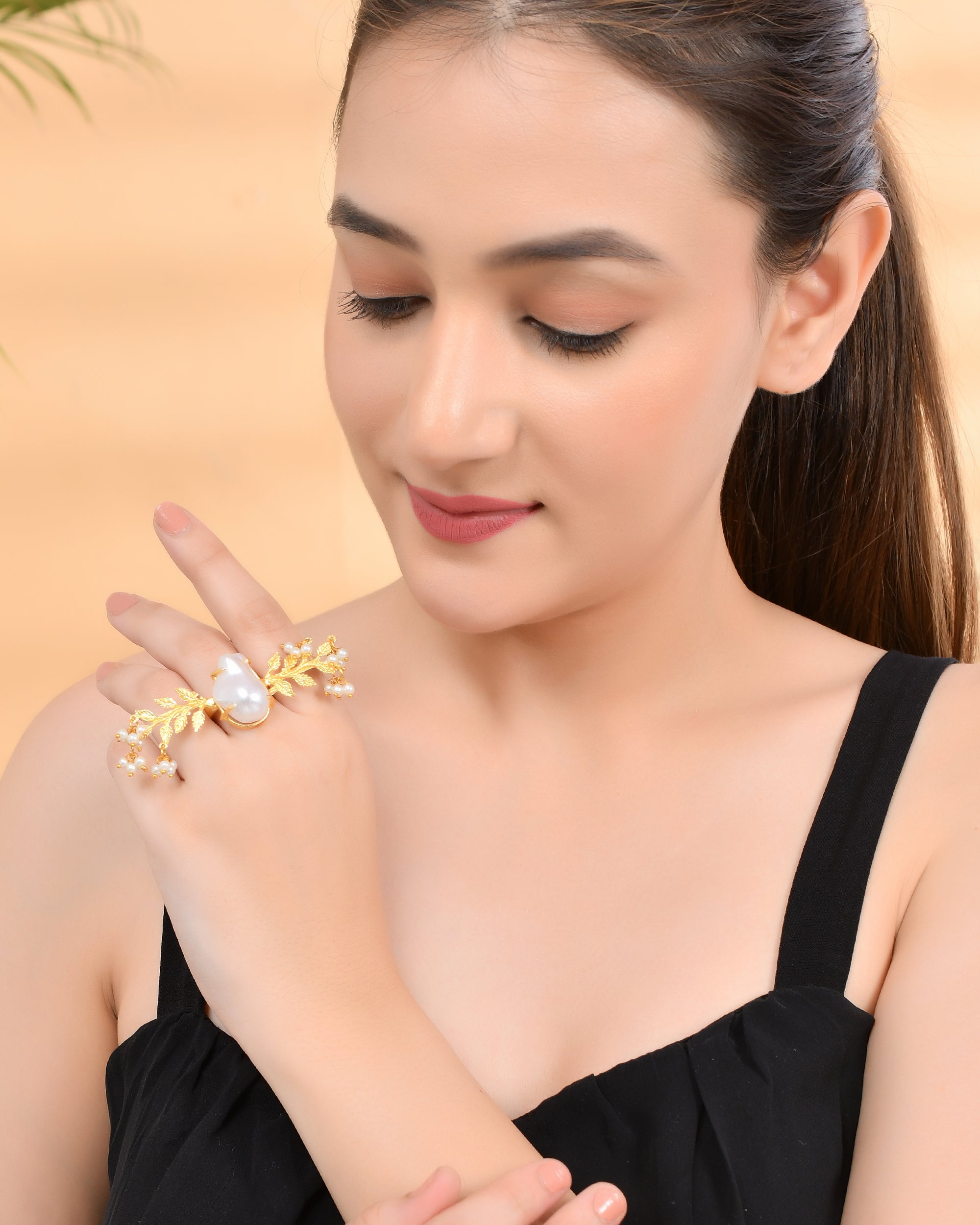 BAROUQUE PEARL RING