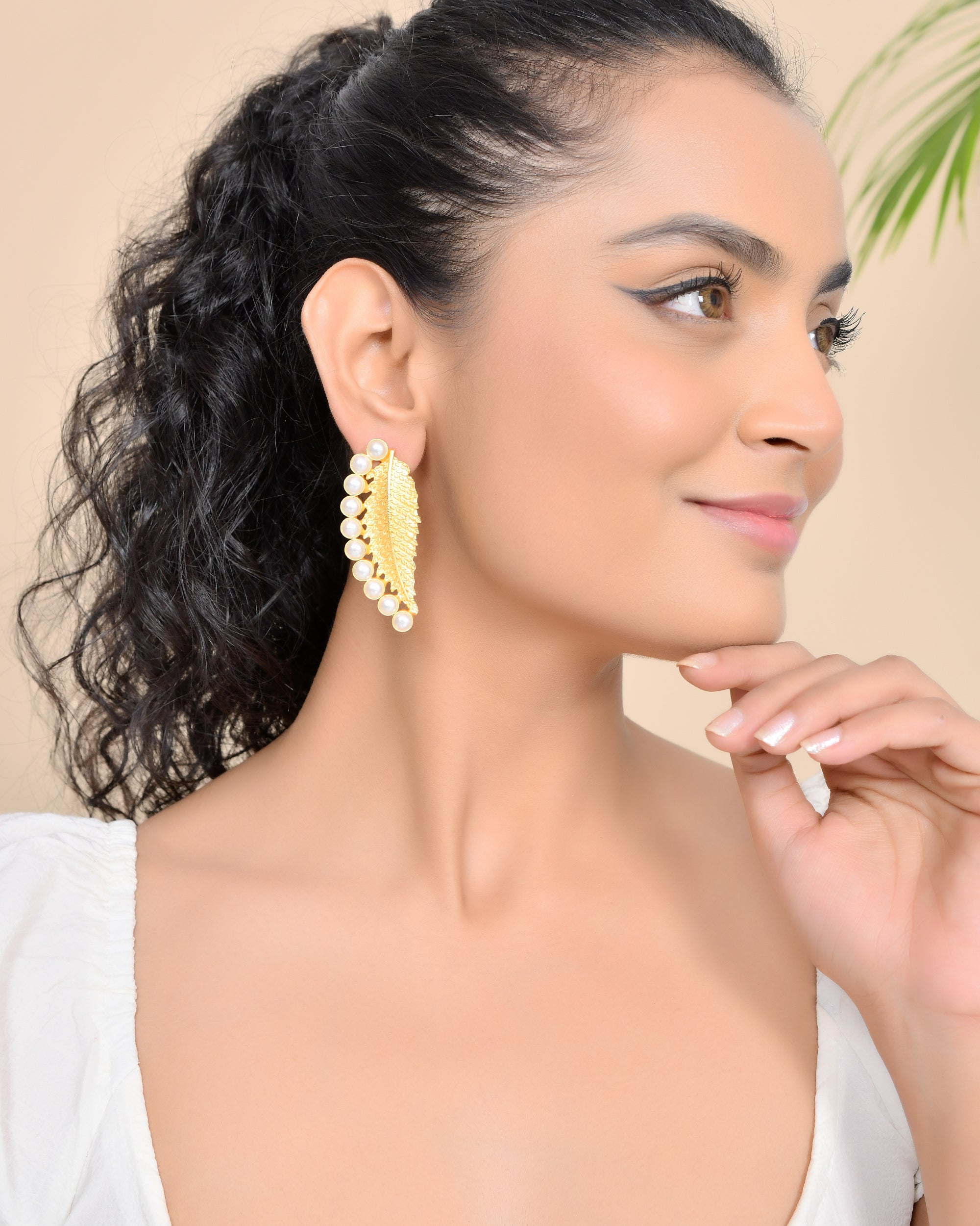 METAL CRISPY EARING