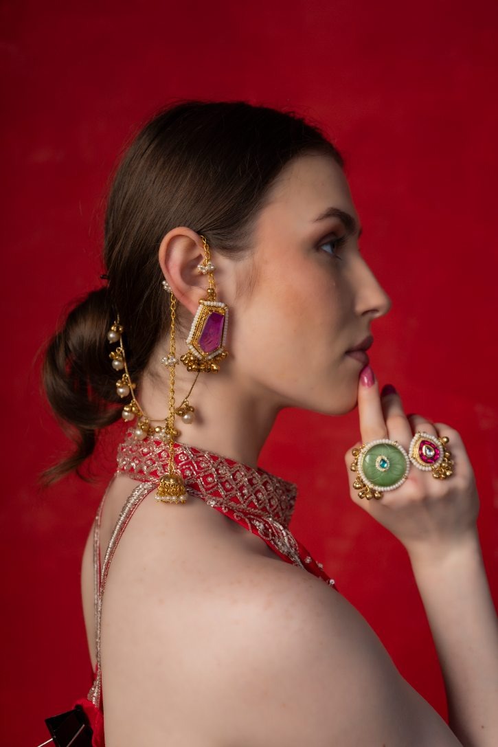 Mannat Earings