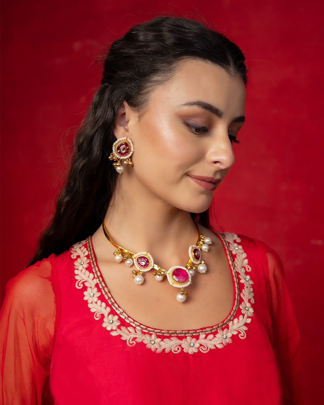 Firdaus Hasli necklace with earing
