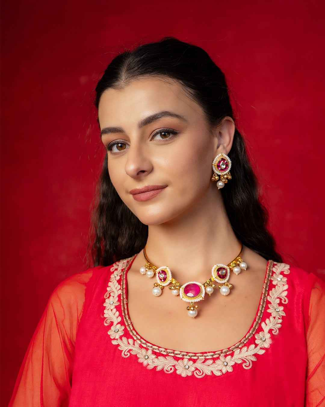Firdaus Hasli necklace with earing