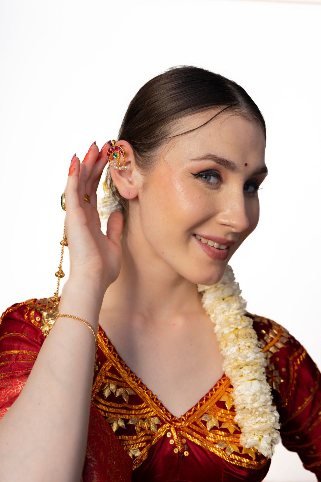 Jahan-e-Khaas Earcuff Bugadi